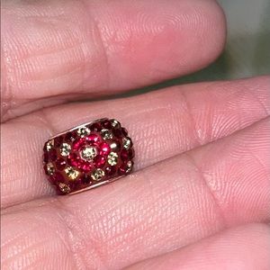 Garnet  and gold beautiful cabochon. .